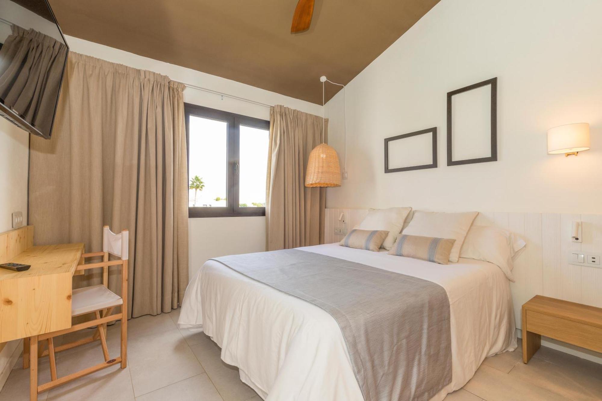 Marsenses Paradise Club Cala en Bosch Luaran gambar