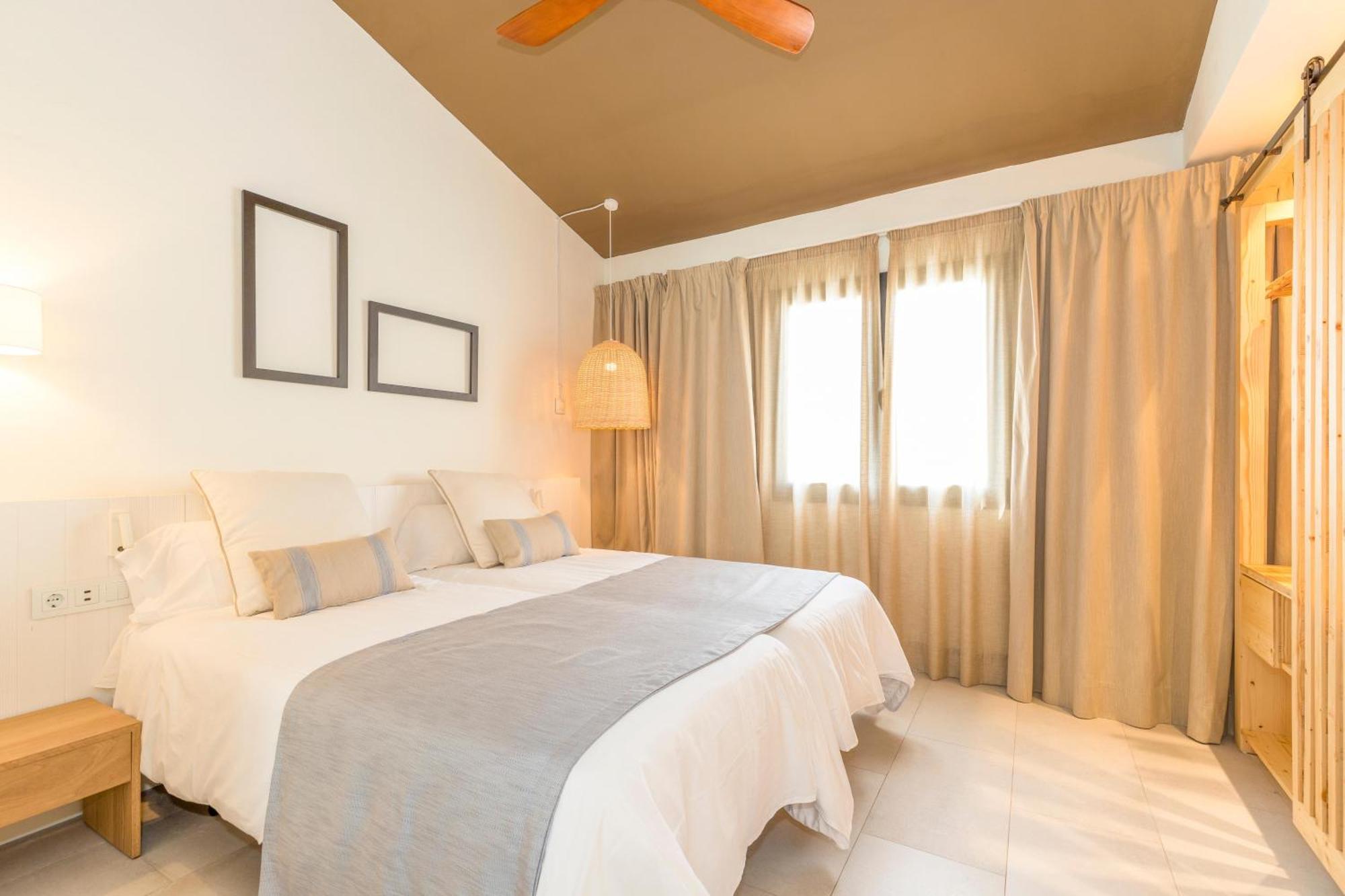 Marsenses Paradise Club Cala en Bosch Luaran gambar