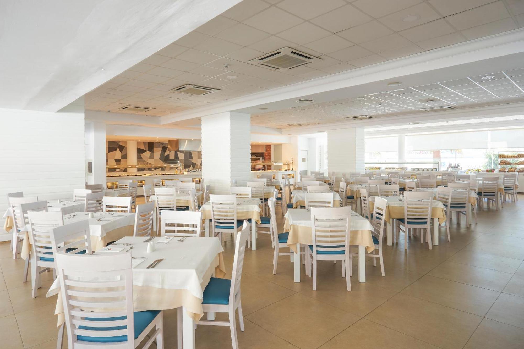 Marsenses Paradise Club Cala en Bosch Luaran gambar
